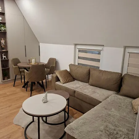 Versus Aparthotel *