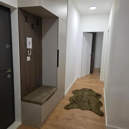 Aparthotel Versus