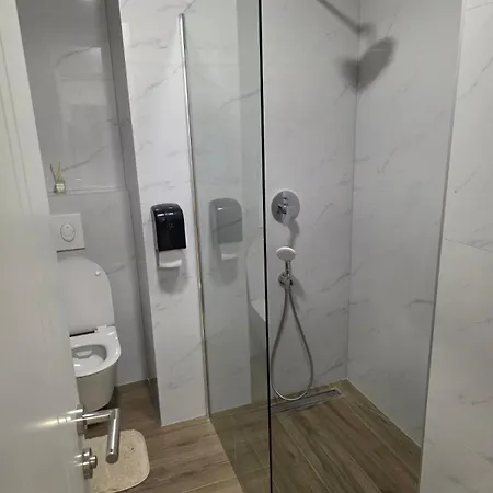 Aparthotel Versus